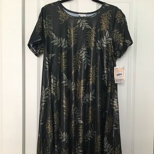 LulaRoe Elegant Carly